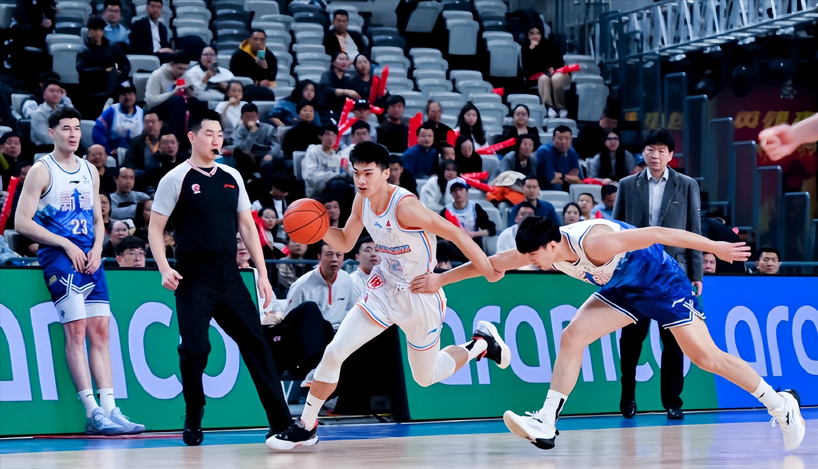 乐鱼app包含山东男篮围绕英超造点机会加时末段费城76人外线爆发，摩纳哥完成体检备战CBA常规赛直接炸裂的词条